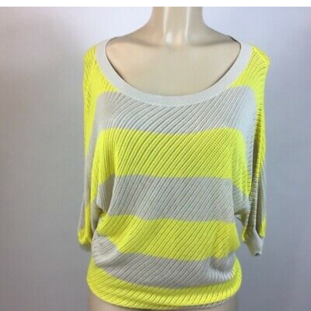 Women’s Express knit top 3/4 sleeve